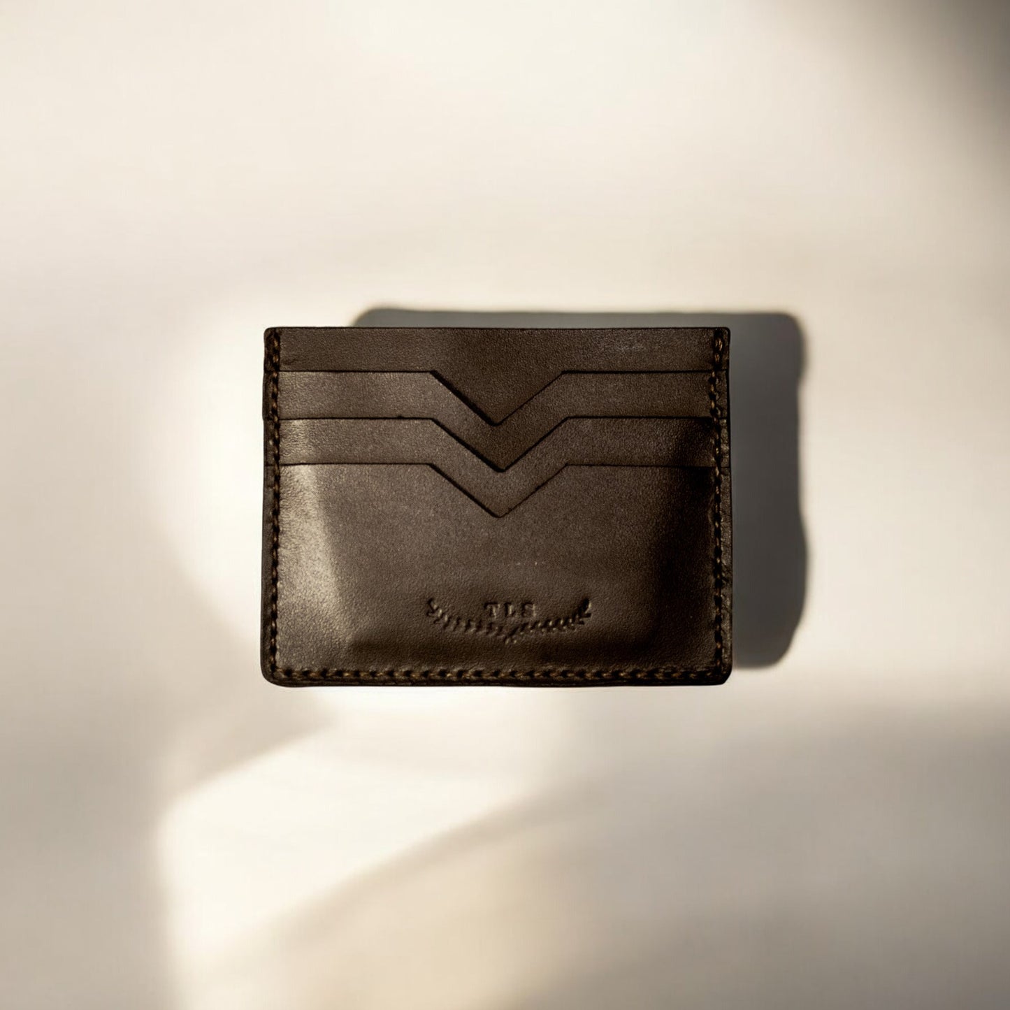 TLS V-Cut Cardholder 'Hickory Brown'